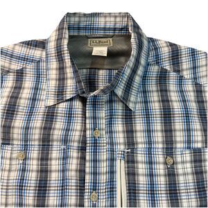 LL Bean Shirt Mens Large  Blue Plaid Short Sleeve Button Fishing Outdoors Vented